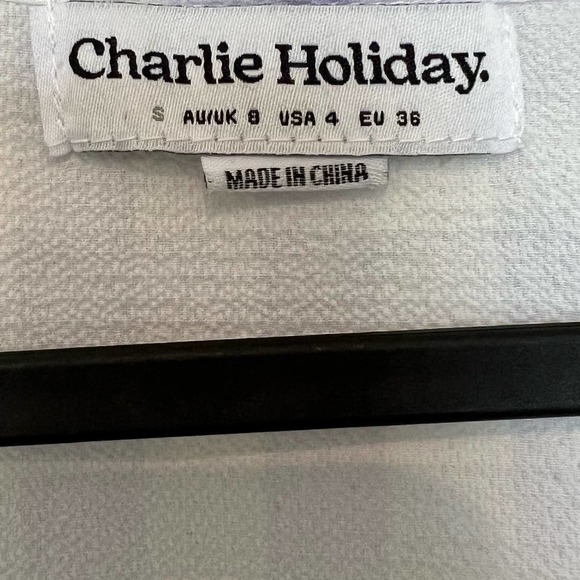 Charlie Holiday Juniper Wrap Tie Top in Lilac Gingham Size 4 - Picture 8 of 8